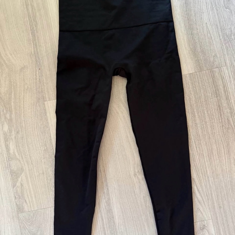 High-Rise Black Performance Compression Leggings for Women